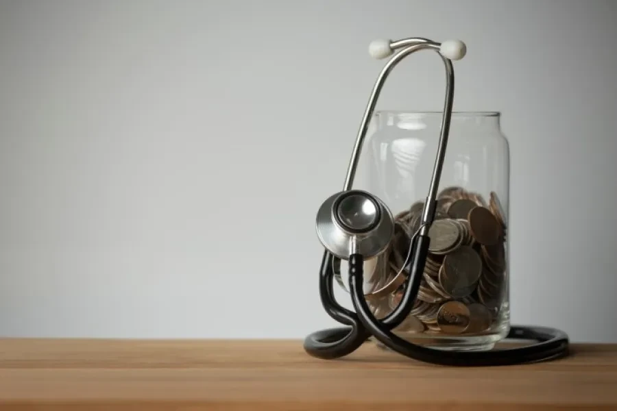 Apostar num seguro ou num plano de saúde? Qual a melhor escolha para as minhas finanças?